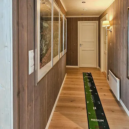 5 Bedroom Amazing In Rauland