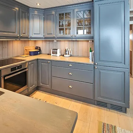 5 Bedroom Amazing In *